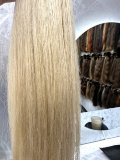 Středoevropské vlasy Deluxe - platinová blond